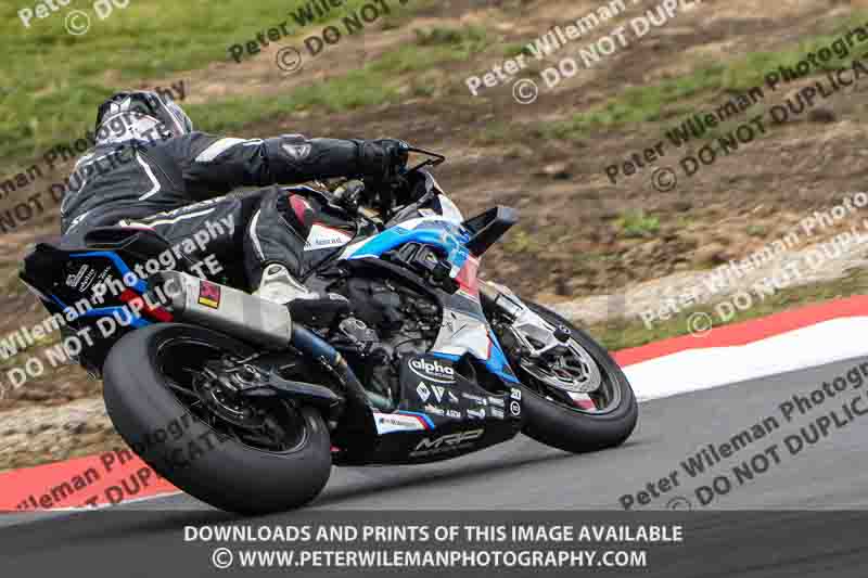 cadwell no limits trackday;cadwell park;cadwell park photographs;cadwell trackday photographs;enduro digital images;event digital images;eventdigitalimages;navarra;no limits trackdays;peter wileman photography;racing digital images;trackday digital images;trackday photos
